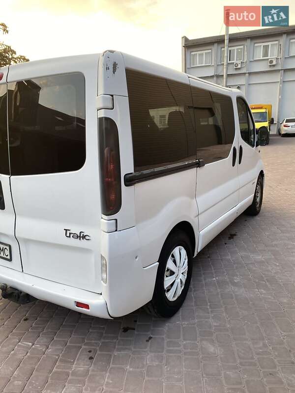 Мінівен Renault Trafic 2006 в Броварах