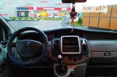 Минивэн Renault Trafic 2010 в 