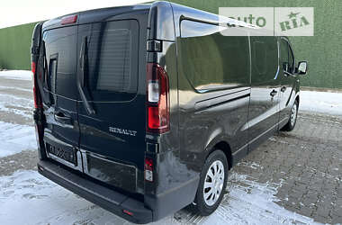 Минивэн Renault Trafic 2015 в 