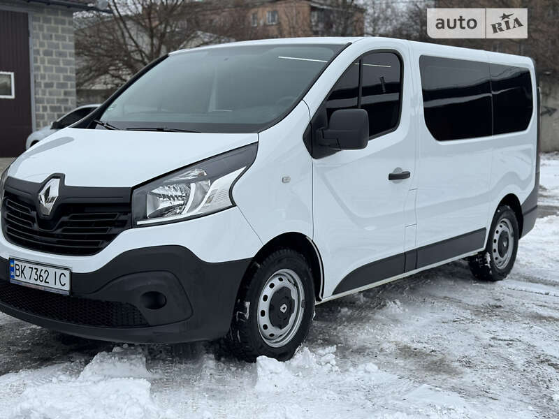 Минивэн Renault Trafic 2019 в 