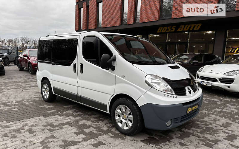 Мінівен Renault Trafic 2011 в Чернівцях