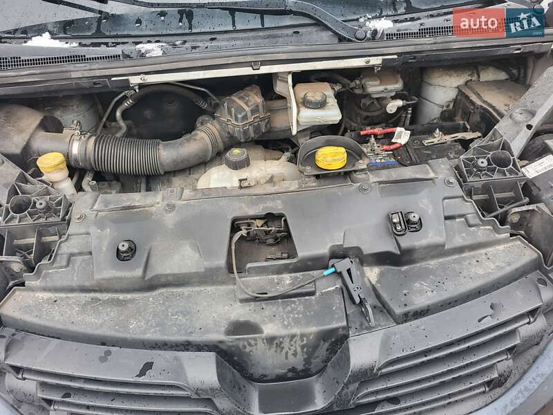Минивэн Renault Trafic 2016 в Киеве