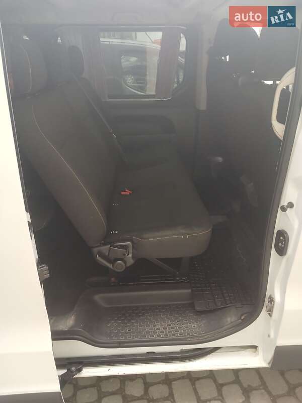 Мінівен Renault Trafic 2015 в Львові