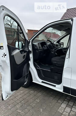 Вантажний фургон Renault Trafic 2018 в Києві