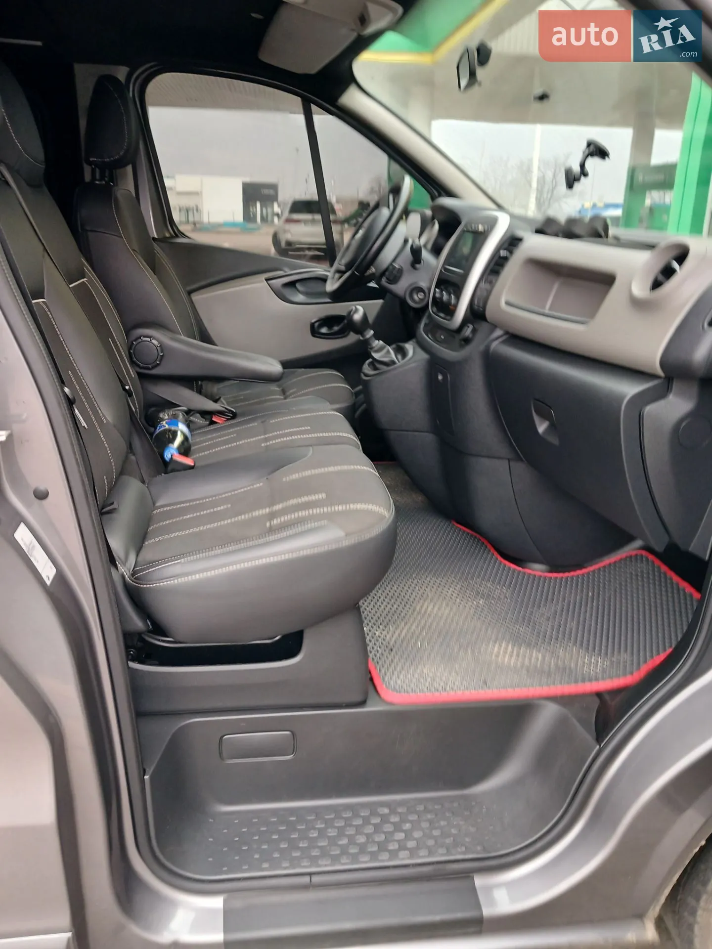 2015 Renault Trafic - мініатюра 18