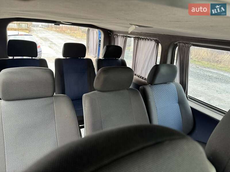 Мінівен Renault Trafic 2005 в Благовіщенську