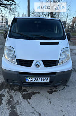 Минивэн Renault Trafic 2005 в Изюме