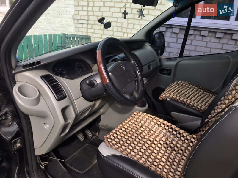 Мінівен Renault Trafic 2006 в Житомирі