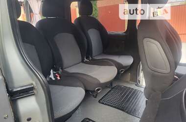 Мінівен Renault Trafic 2004 в Хмельницькому