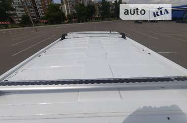 Грузовой фургон Renault Trafic 2016 в 