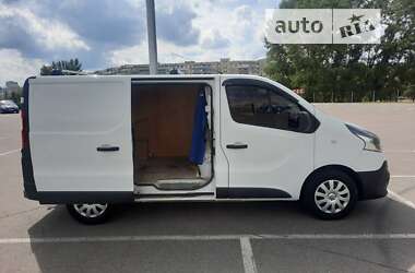 Грузовой фургон Renault Trafic 2016 в 
