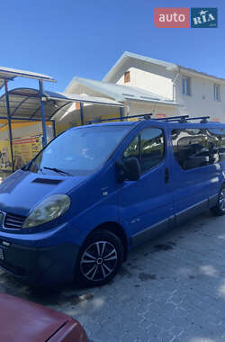 Минивэн Renault Trafic 2011 в Долине