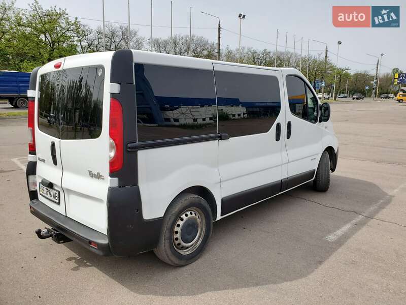 Минивэн Renault Trafic 2007 в Николаеве