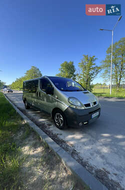 Мінівен Renault Trafic 2004 в Чернігові