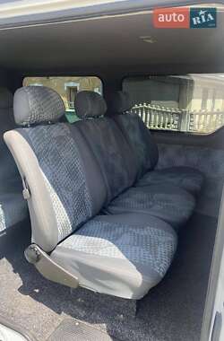 Мінівен Renault Trafic 2006 в Іллінцях