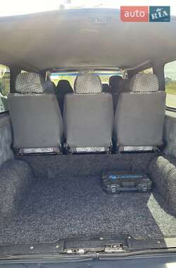 Мінівен Renault Trafic 2006 в Іллінцях