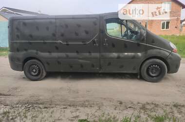 Вантажний фургон Renault Trafic 2004 в Хмельницькому