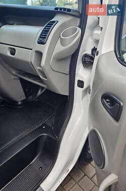 Мінівен Renault Trafic 2006 в 