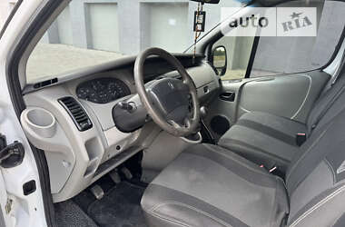 Грузовой фургон Renault Trafic 2005 в Ивано-Франковске