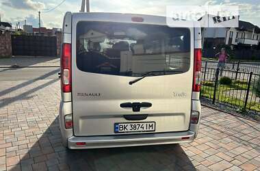 Минивэн Renault Trafic 2011 в Ровно