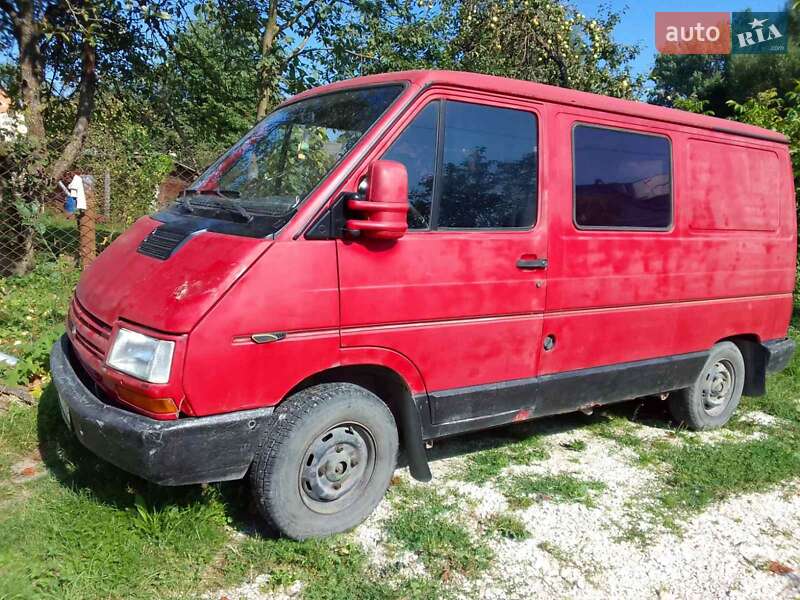 Мінівен Renault Trafic 1996 в Щирце фото Мінівен Renault Trafic 1996 в Щирце