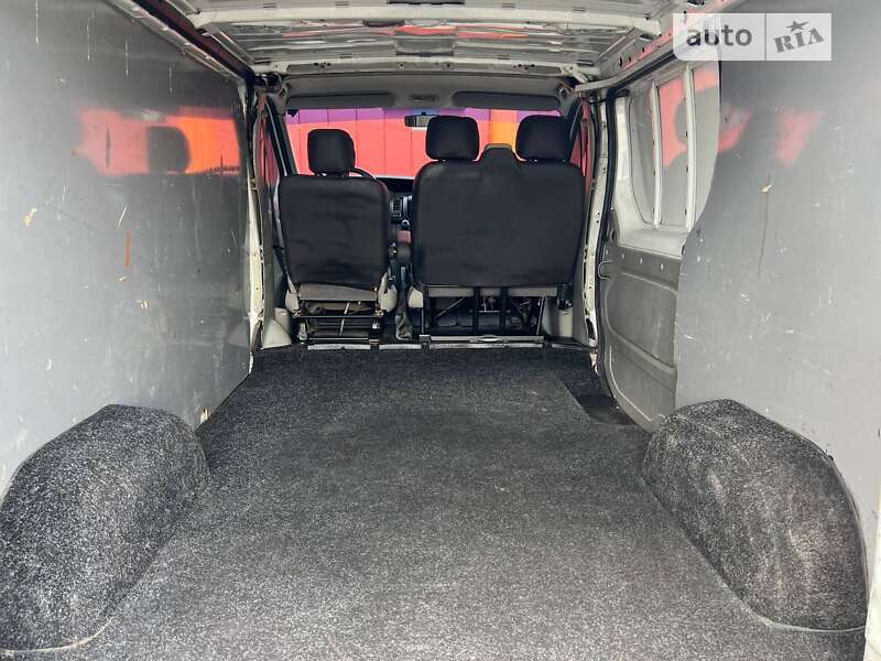 Вантажний фургон Renault Trafic 2007 в Києві