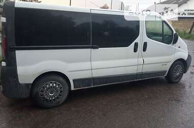 Мінівен Renault Trafic 2006 в Стрию