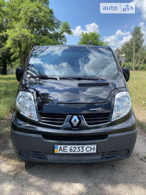 Мінівен Renault Trafic 2012 в Нікополі