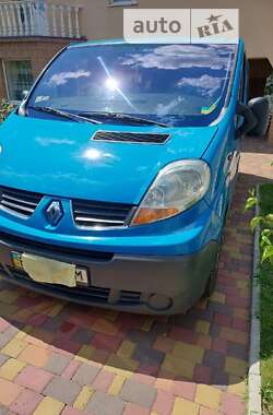 Мінівен Renault Trafic 2006 в Рівному