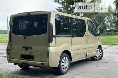 Мінівен Renault Trafic 2006 в Млиніві