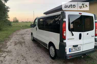 Минивэн Renault Trafic 2007 в Сарнах