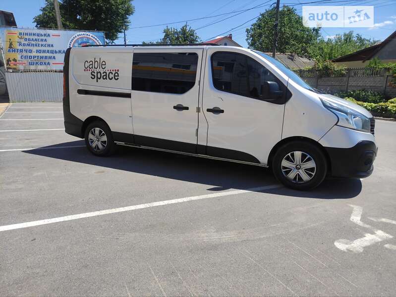 Минивэн Renault Trafic 2015 в Виннице