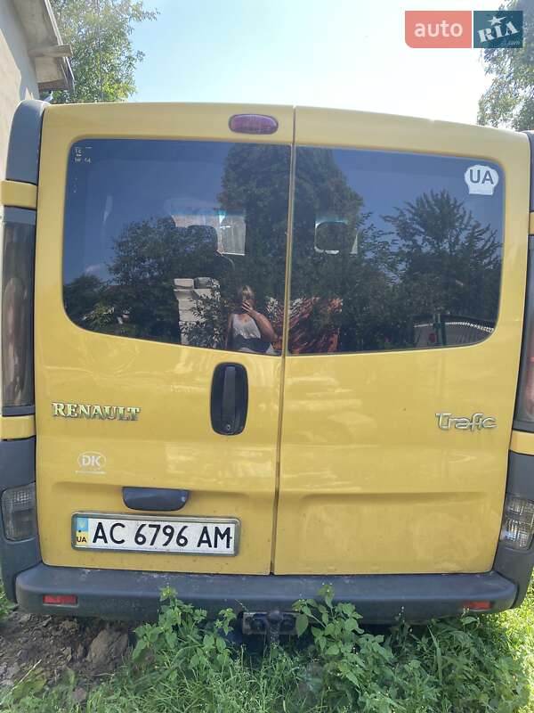 Мінівен Renault Trafic 2003 в Луцьку