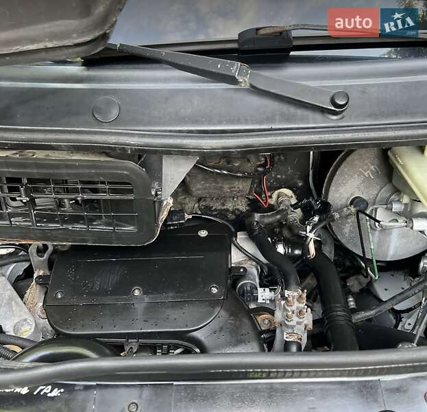 Грузовой фургон Renault Trafic 2006 в Тернополе фото 8 Грузовой фургон Renault Trafic 2006 в Тернополе
