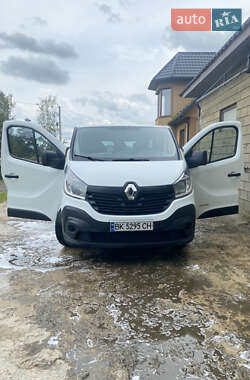 Мінівен Renault Trafic 2016 в Володимирці