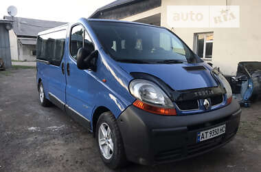 Мінівен Renault Trafic 2005 в Брошневі-Облозі