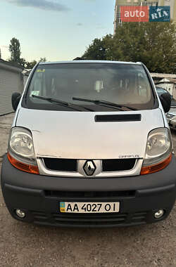 Мінівен Renault Trafic 2005 в Києві