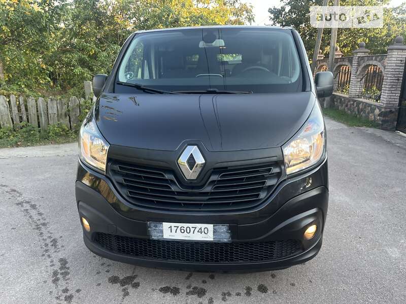 Вантажний фургон Renault Trafic 2017 в Житомирі