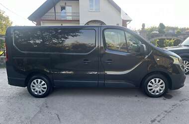 Вантажний фургон Renault Trafic 2017 в Житомирі