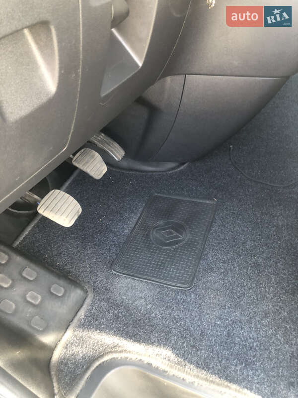 Мінівен Renault Trafic 2015 в Києві