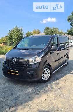 Вантажний фургон Renault Trafic 2017 в Козятині