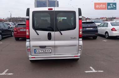 Минивэн Renault Trafic 2012 в 