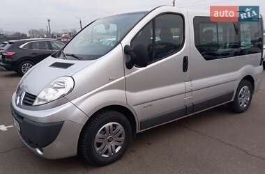 Минивэн Renault Trafic 2012 в 