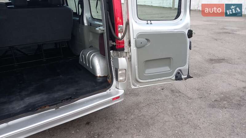 Минивэн Renault Trafic 2012 в Киеве
