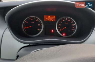 Минивэн Renault Trafic 2012 в 