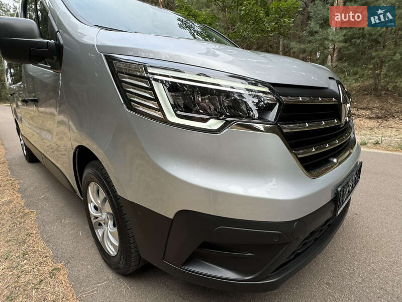 Минивэн Renault Trafic 2024 в Киеве