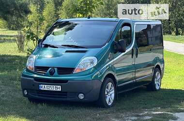 Грузопассажирский фургон Renault Trafic 2007 в Киеве