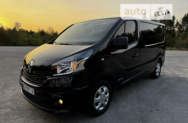 Вантажний фургон Renault Trafic 2015 в Шепетівці