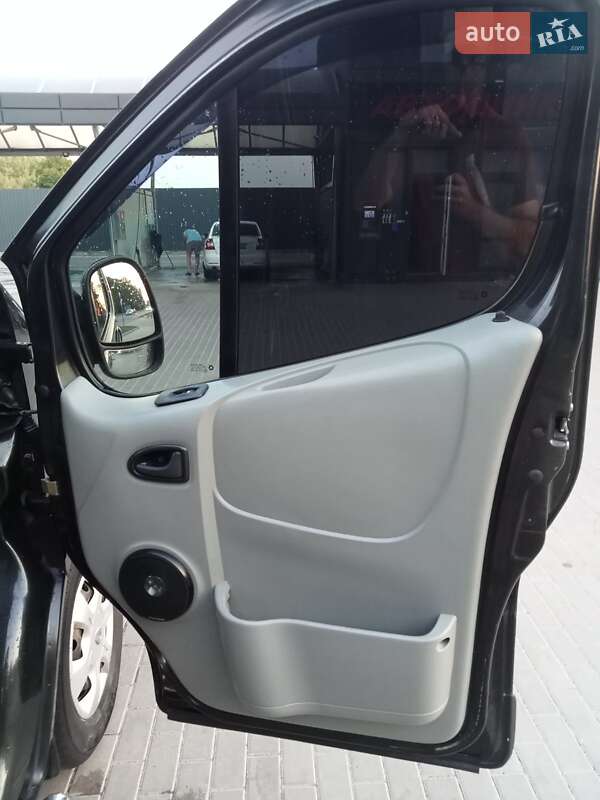 Минивэн Renault Trafic 2005 в Тернополе