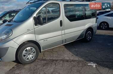 Минивэн Renault Trafic 2012 в 